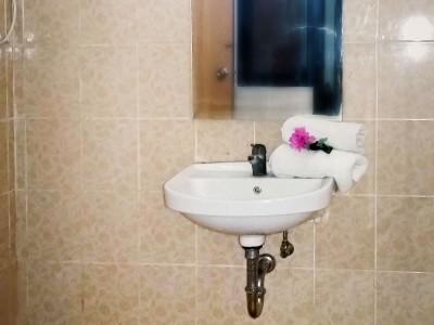 Edutel Undiksha Hotel Singaraja Buitenkant foto
