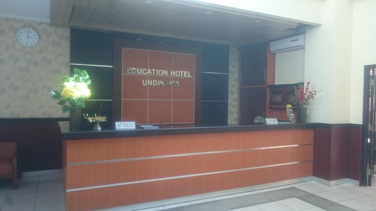 Edutel Undiksha Hotel Singaraja Buitenkant foto